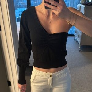 Stylish Black One-Shoulder Top